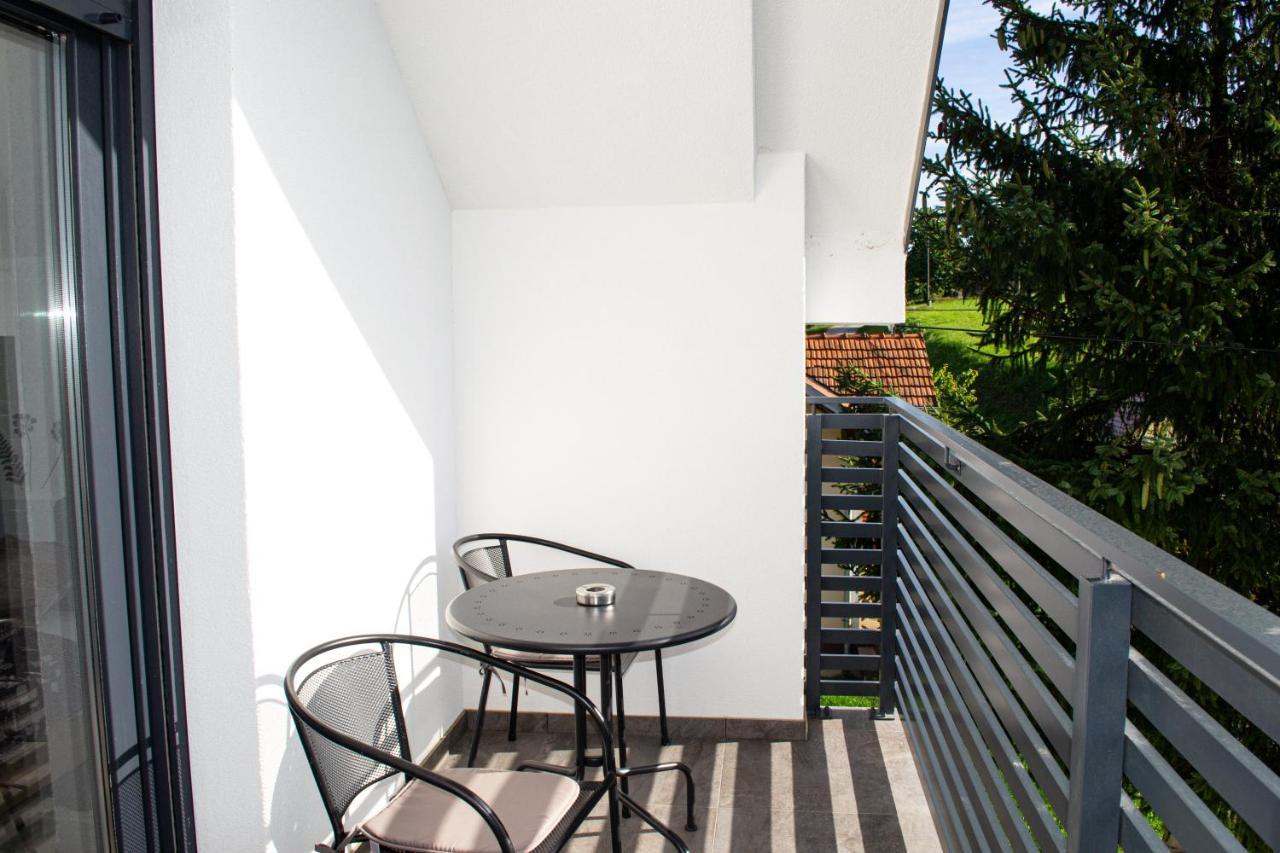 Kraljeva Hiza - Apartmani I Sobe Kralj Sveti Martin Na Muri Exterior foto